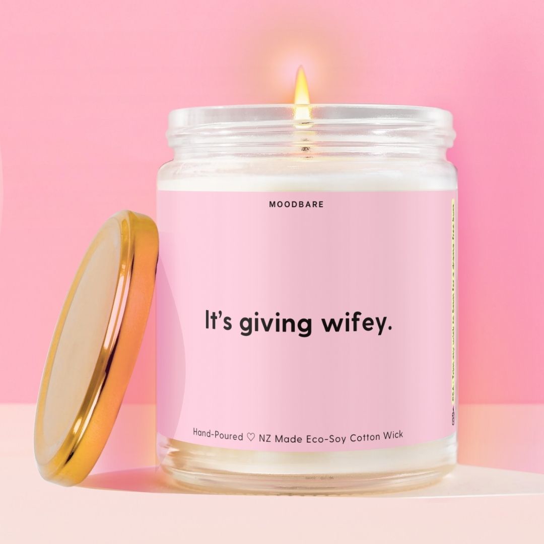 It’s giving wifey. Moodbare